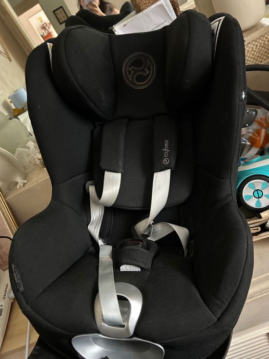 Cadeirinha para carro Cybex Sirona iSize com base para isofix