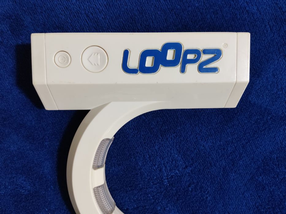 Интерактивные музыкальные игры Loopz Mattel и Simon Hasbro.