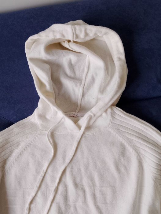 Śliczna bluza z kaszmiru i angory.