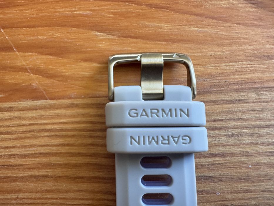 Garmin Forerunner 970 Soft Gold Titanium w. French Gray
