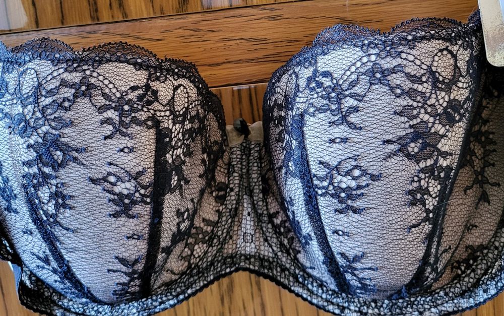 Продам Бюстик 95D.