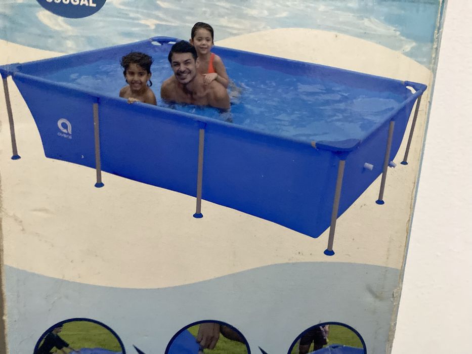 Piscina e bomba em bom estado