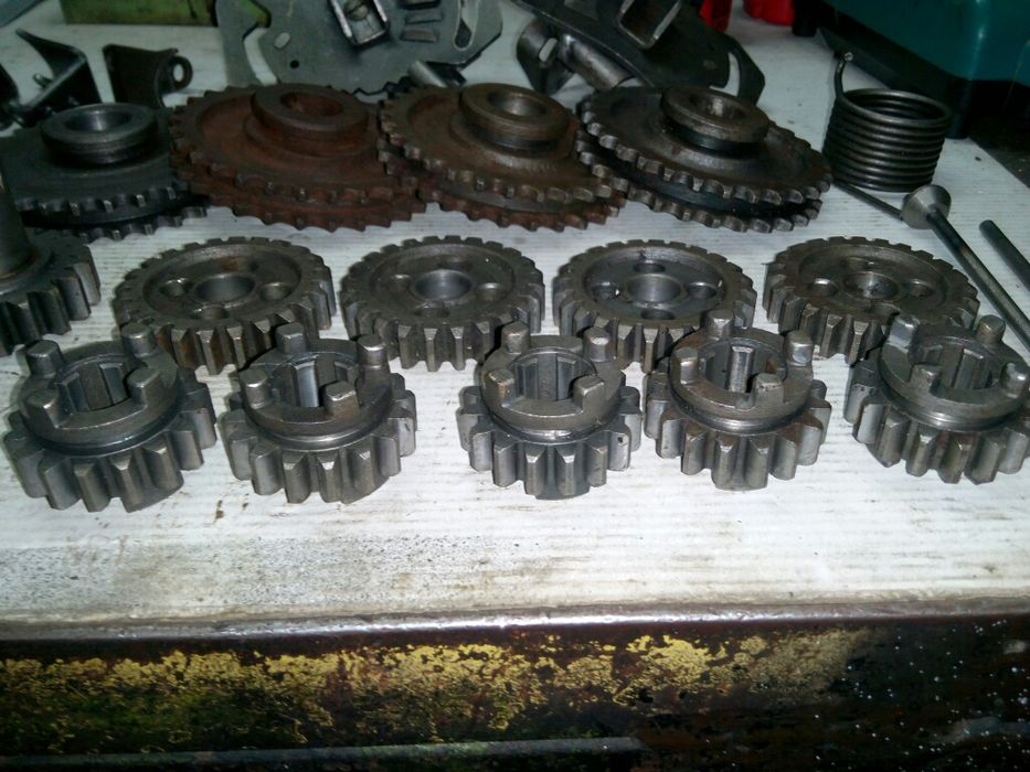 Запчасти коробка JAWA