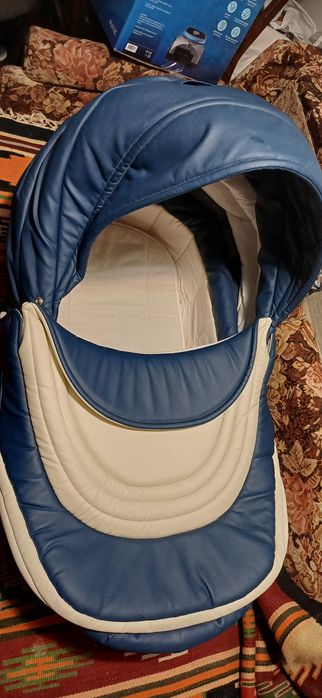 Продам всесезонную коляску 2 в 1 в очень хорошем состоянии недорого