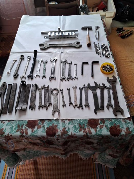 Продам  слесарный инструмент б/у