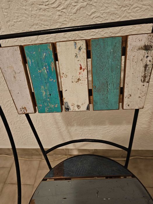 Stół okrągły plus 4 krzesła