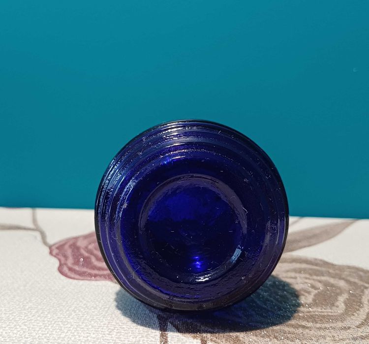 Wazon Prądniczanka -kobalt. Wysyłka OLX gratis.