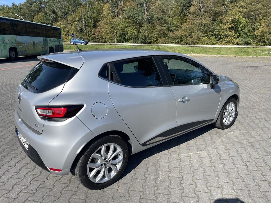 Renault Clio 2017 r benzyna Prywatnie