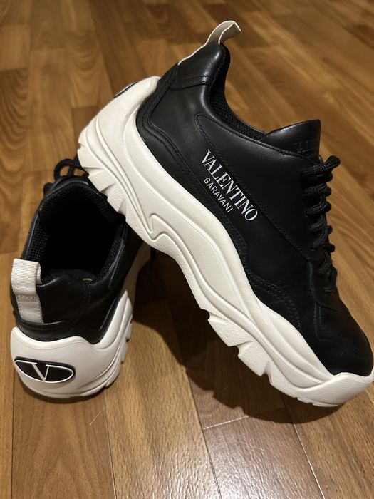 Жіночі кросівки Valentino Garavani оригінал