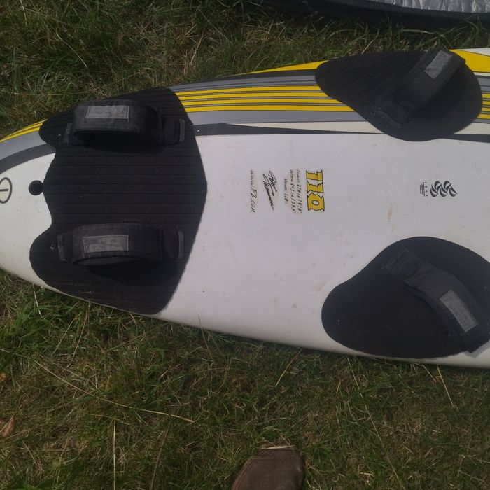 Sprzedam deskę windsurfing f2