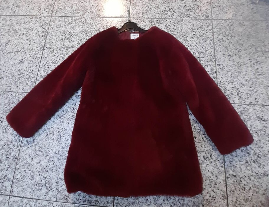 Casaco em pelo menina