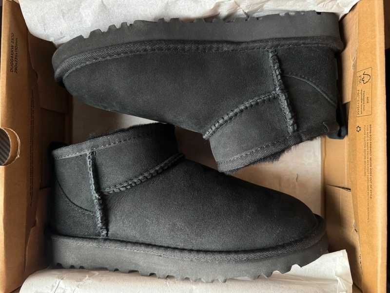 UGG Classic Mini Boots Black r.41