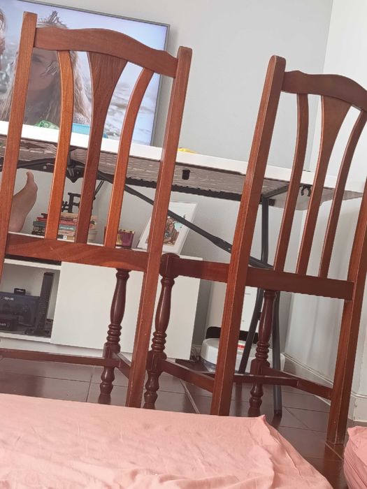 Mesa e 3 cadeiras