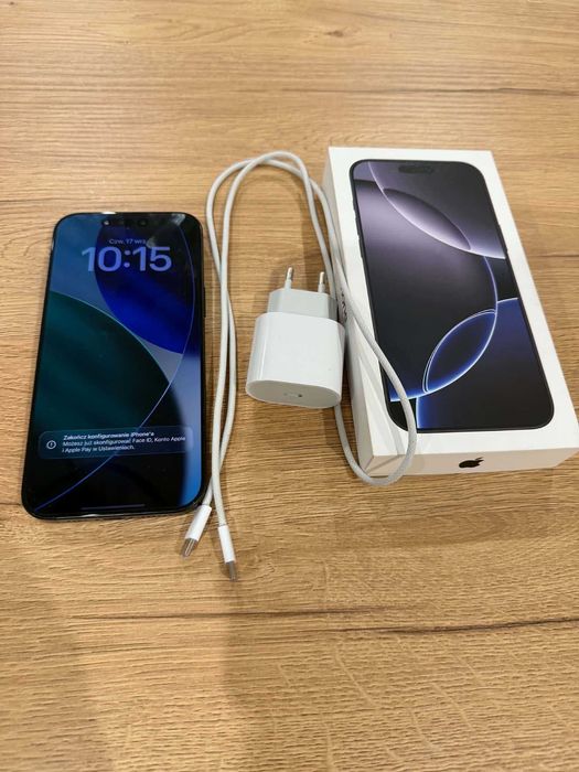 I phone 16 pro max Black Titanum