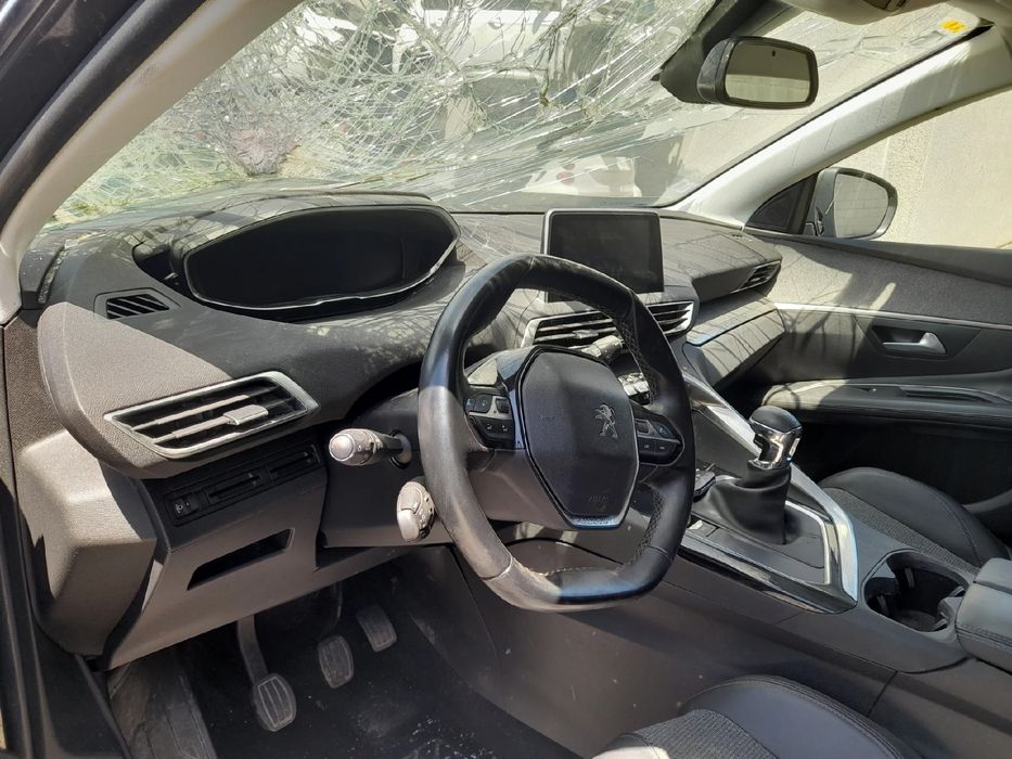 Para peças PEUGEOT 3008 II (M_)