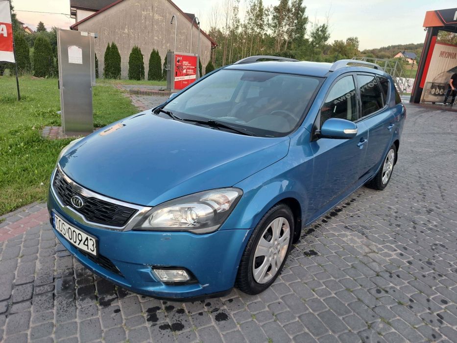 Kia ceed 2009R 1.6crdi