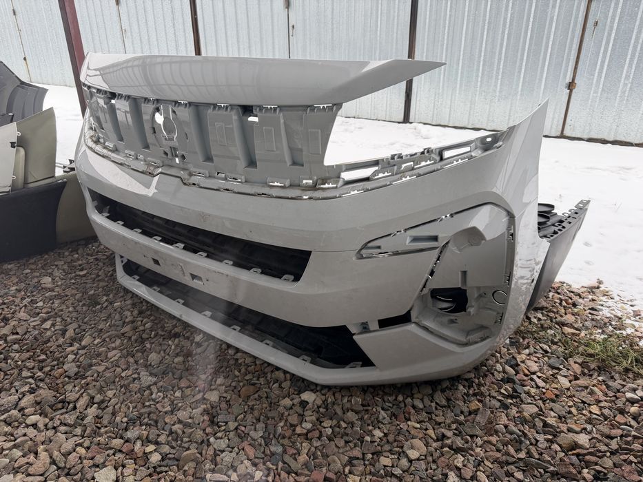 Zderzak przedni przód Vivaro Zafira Jumpy Expert lift 24-