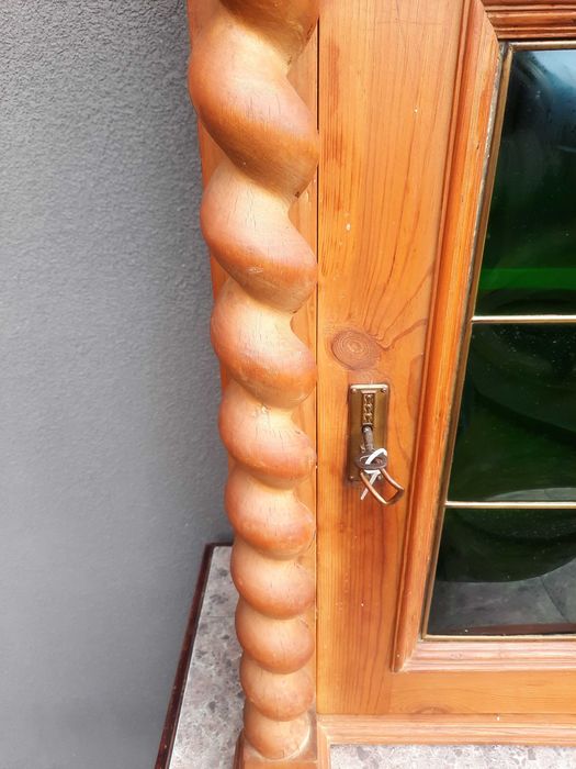 Stara szafka wisząca apteczka zielone gięte szkło D032