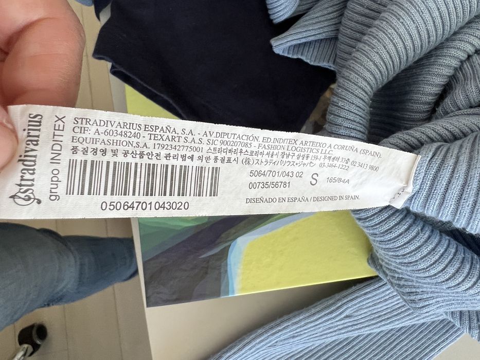 Stradivarius niebieska sukienka w prążki z wiskozy r. S