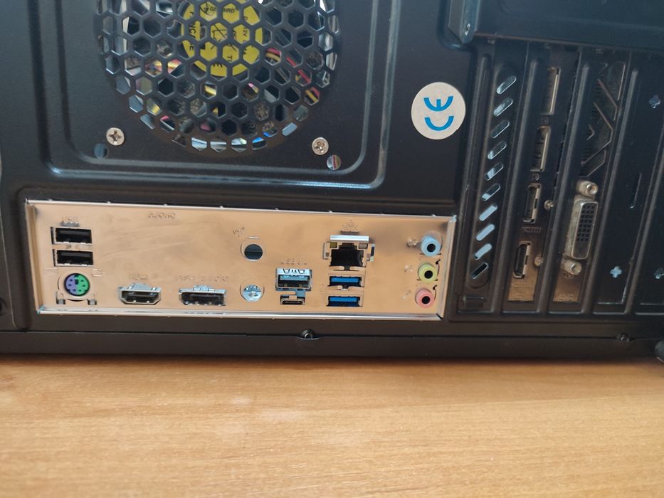 Персональний комп'ютер SSD 240Gb 8 Gb оперативки