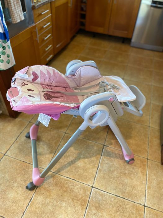 Cadeira de papa para bebé (menina) Chicco