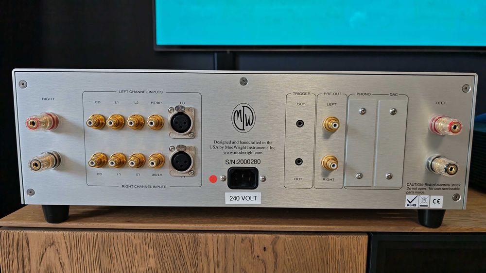 Wzmacniacz ModWright Instruments KWI 200 stan doskonały, Unikat, High-End, 400W na kanał przy 4Ω