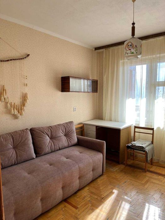 Здам 3-к кв. Ак.Єфремова 17, ст. м. Академмістечко Святошин!