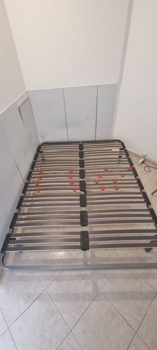 Colchão com estrado