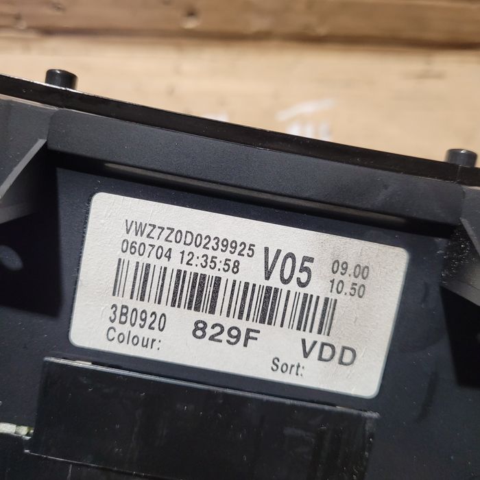 Licznik zegary vw Passat b5 LIFT diesel 2004r VDO