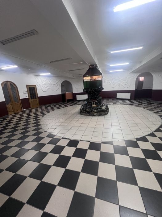 Здам в оренду комерційне приміщення в центрі Коломиї (150 м²)