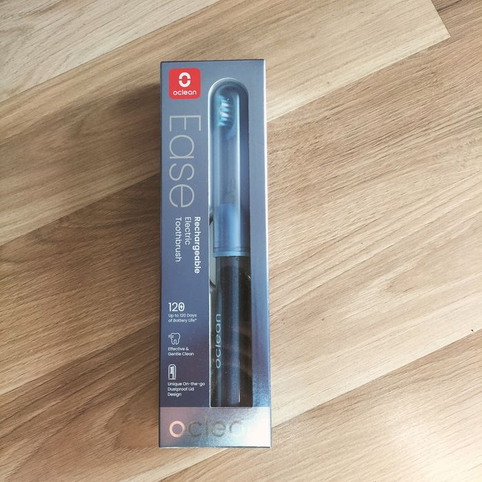 Przenośna szczoteczka do zębów soniczna