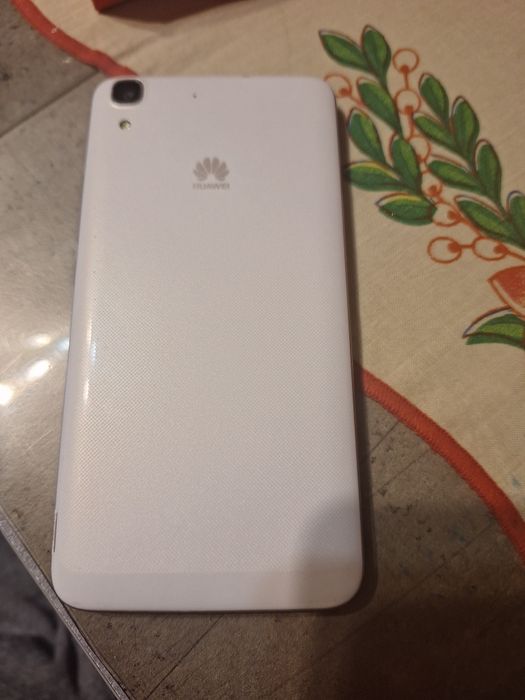 Telefon huawei y 6