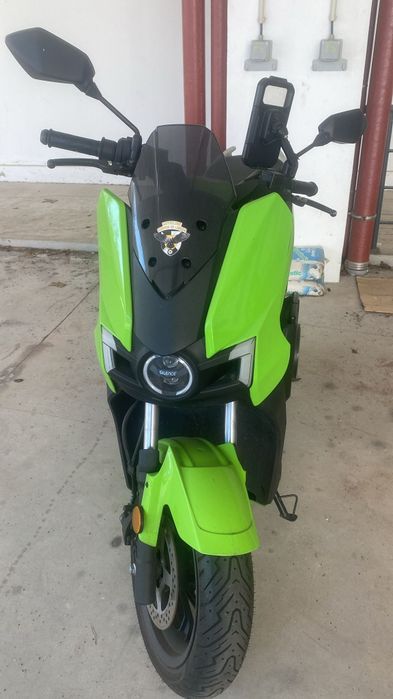 Acelera Elétrica Scooter Silence S01 Conected