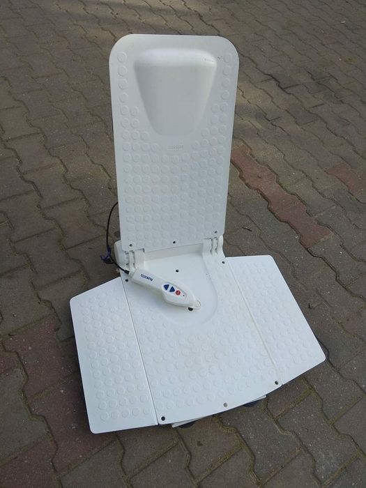 Podnośnik wannowy ,Aquatec winda,krzesło do wanny