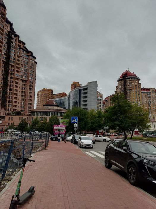 Без-%. Офис 30-60 м.кв. БЦ Волна,ул.Коновальца, метро Печерская