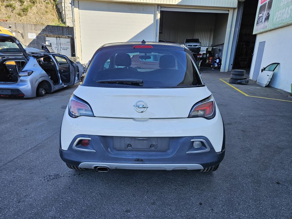 Opel Adam 1.0 Turbo de 2014 para peças
