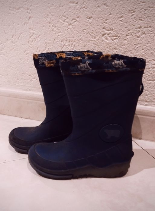 Botas de borracha com luzes e forro interior