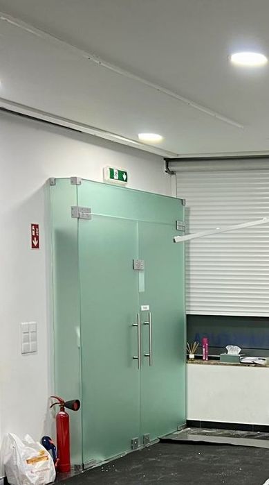 Porta de Vidro Temperado