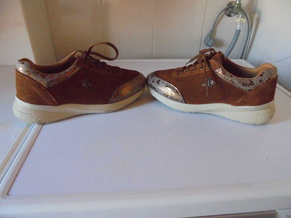 sapatilhas de senhora cor castanho