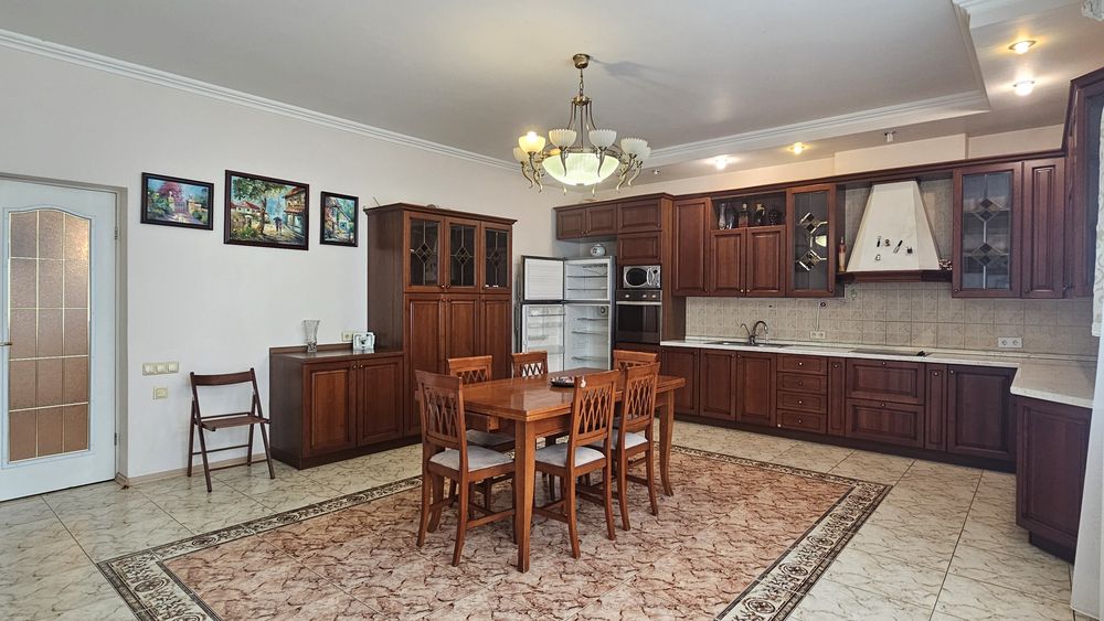 Оренда 3к квартири, метро Палац Україна, Антоновича 140