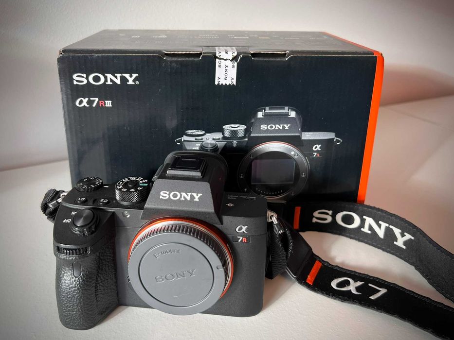 Câmara Sony a7RIII