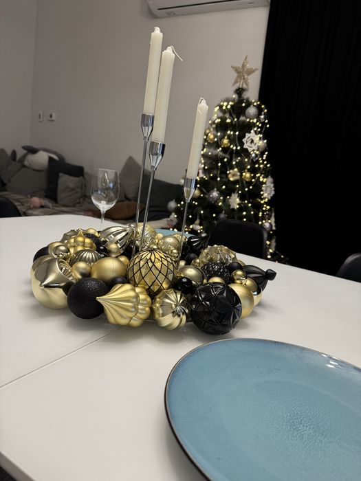 Новорічний вінок на двері/стіл