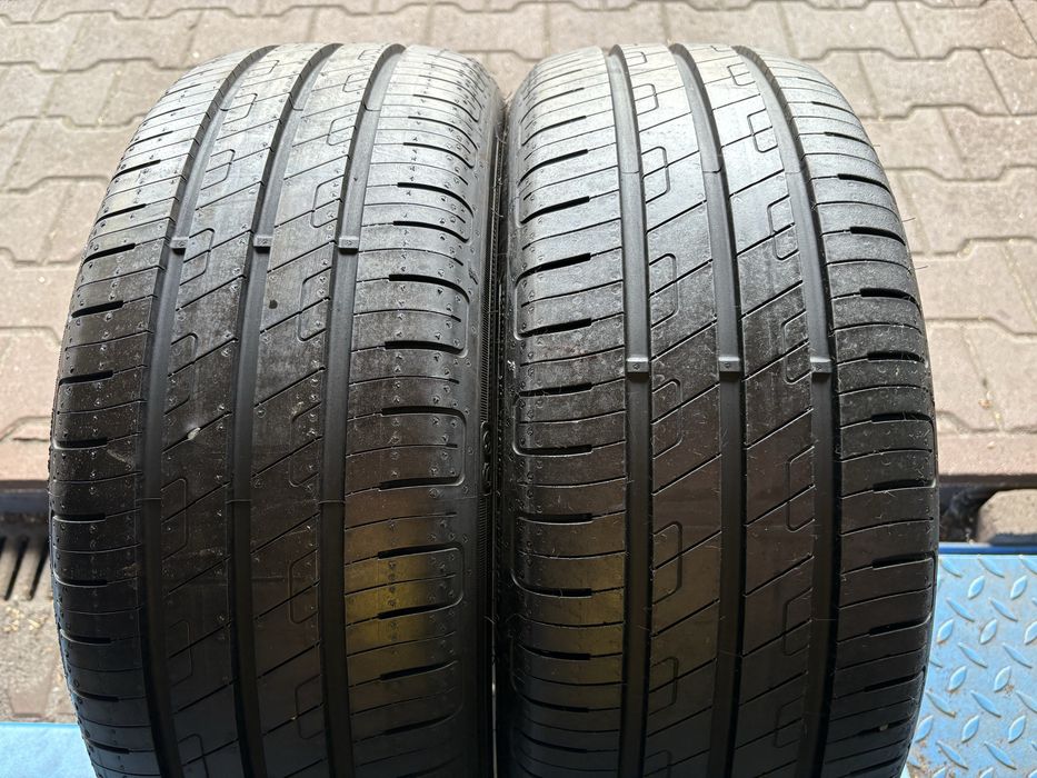 195.45.16 Goodyear EfficientGrip Performance 2021rok