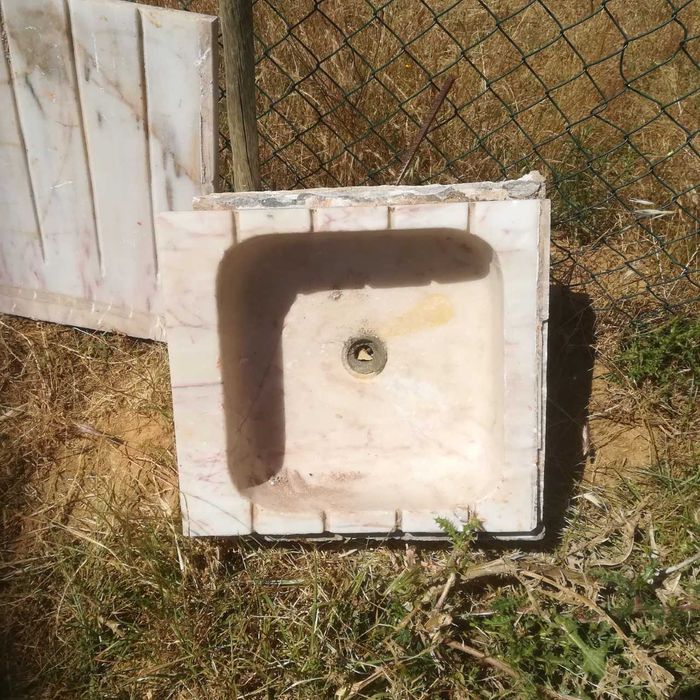 Pia e pedra marbre old fashion