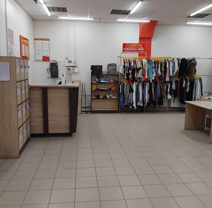 Продаж нежитлового приміщення 408,5 м² — Рожище, вул. Незалежності, 4
