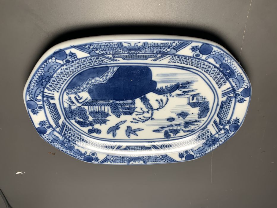 Conjunto prato, terrina e colher de porcelana antiga chinesa