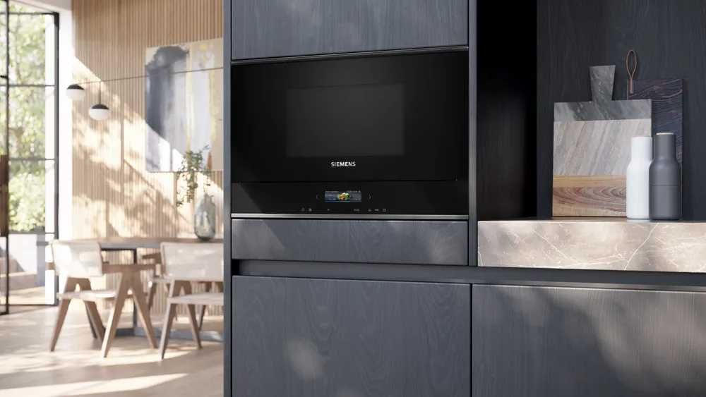 Kuchenka mikrofalowa do zabudowy z grillem Czarny
BE732L1B1