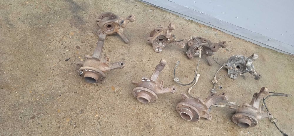 Поворотний кулак Ступиця Цапфа Рено Кенго 1 Меган 1 Сценік 1 Лагуна 1