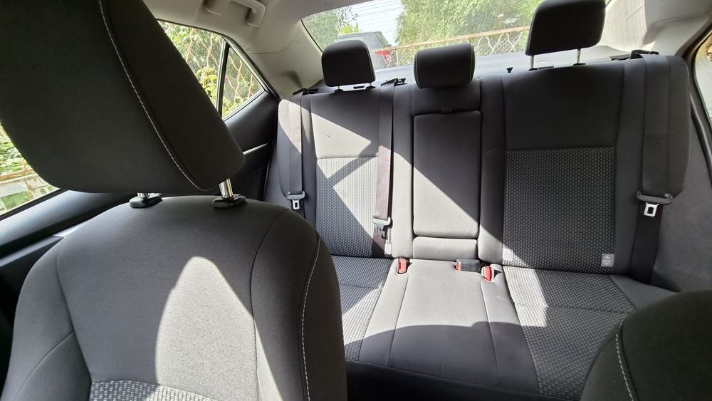 Sprzedam Toyota Corolla 1.6 benzyna  2017