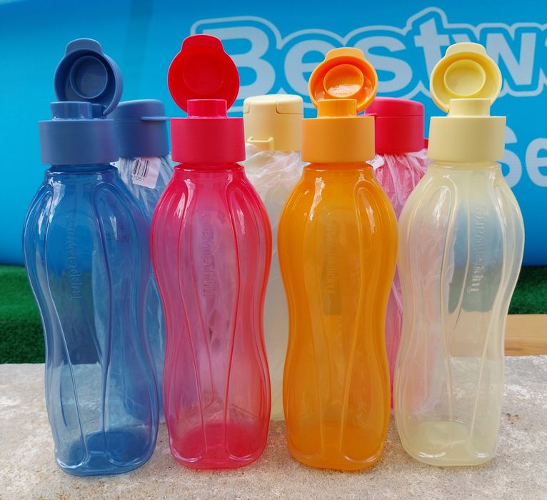 Garrafas de água tupperware